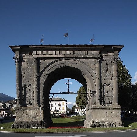 Maison Bibian Appartement Aosta Buitenkant foto